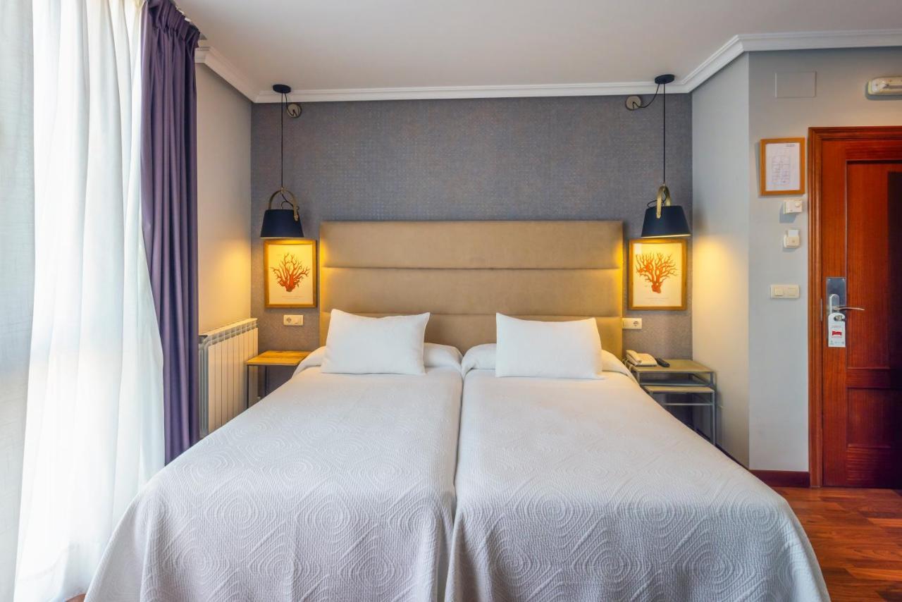 Hotel Verdemar ริวาเดเซญา ภายนอก รูปภาพ