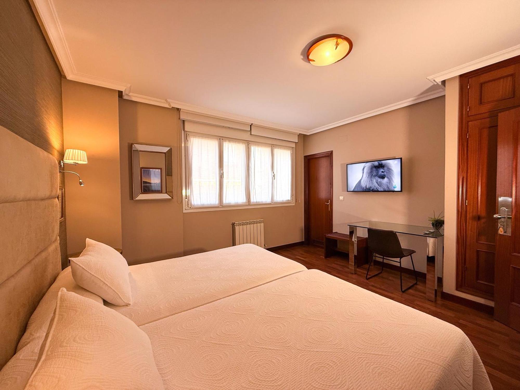 Hotel Verdemar ริวาเดเซญา ภายนอก รูปภาพ