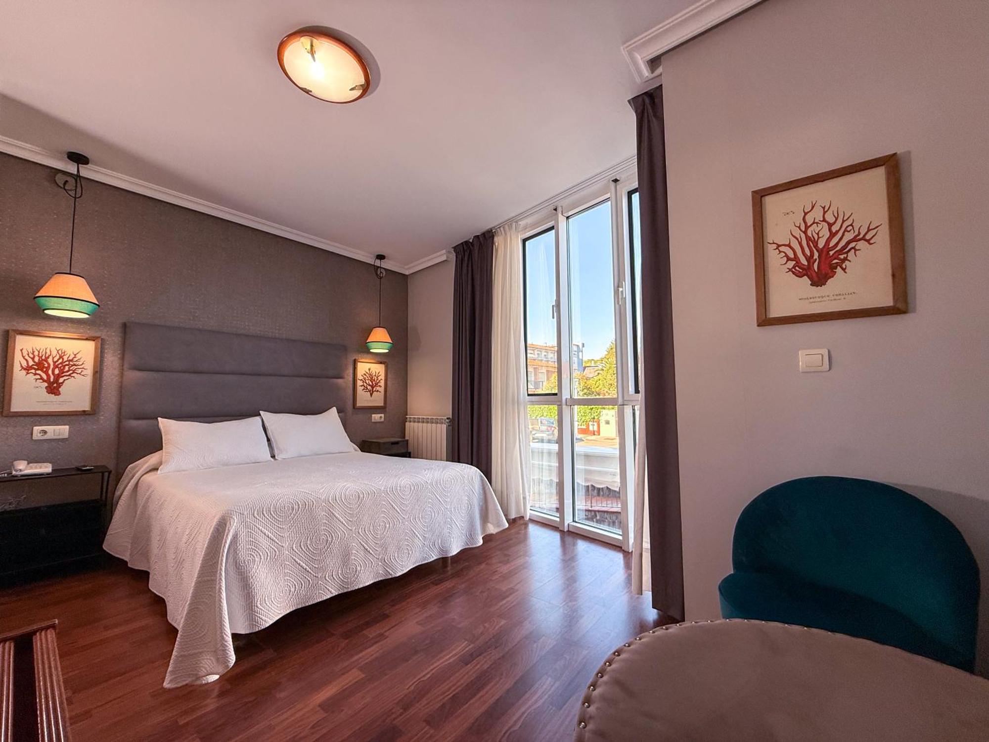 Hotel Verdemar ริวาเดเซญา ภายนอก รูปภาพ