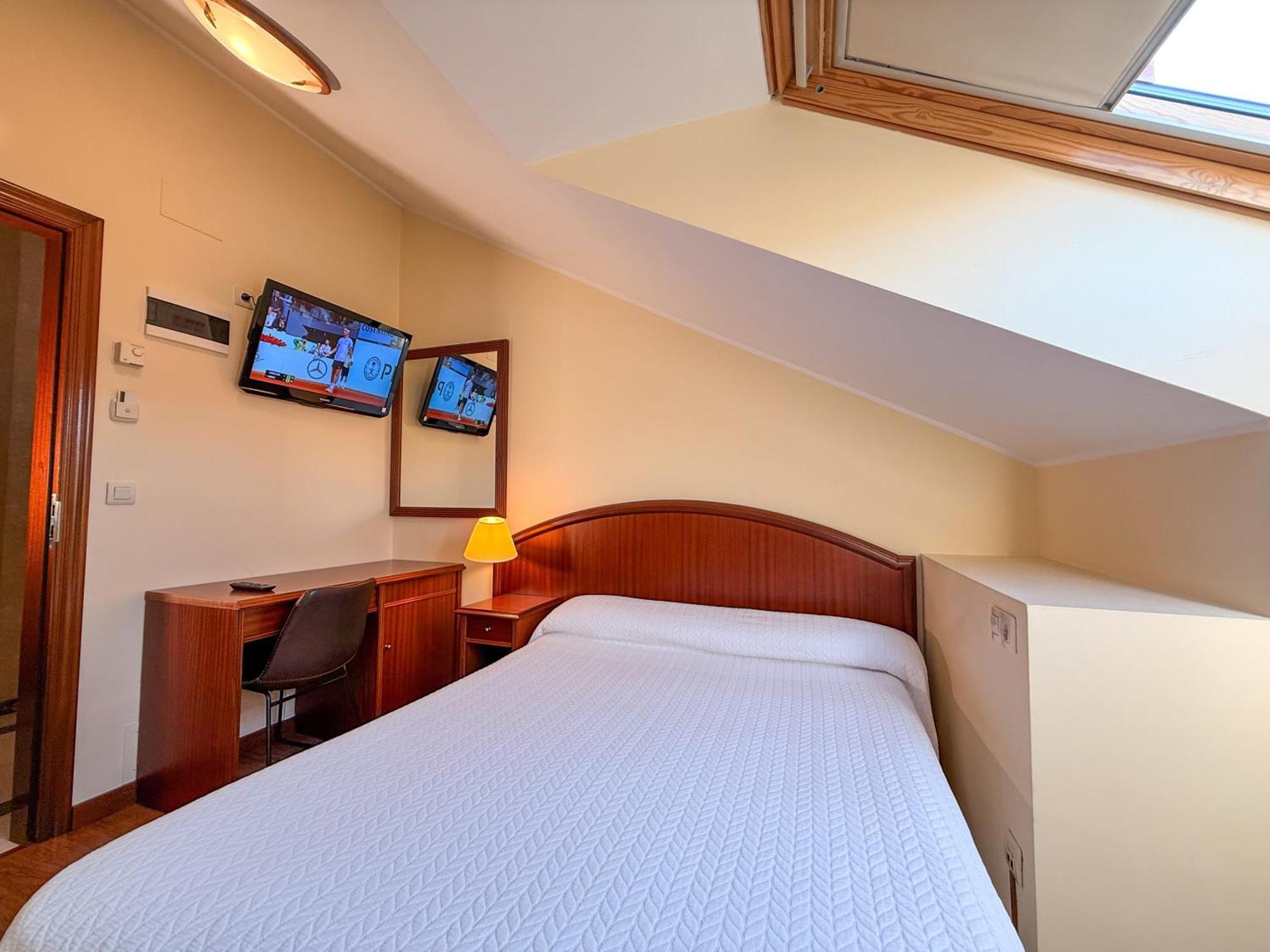 Hotel Verdemar ริวาเดเซญา ภายนอก รูปภาพ