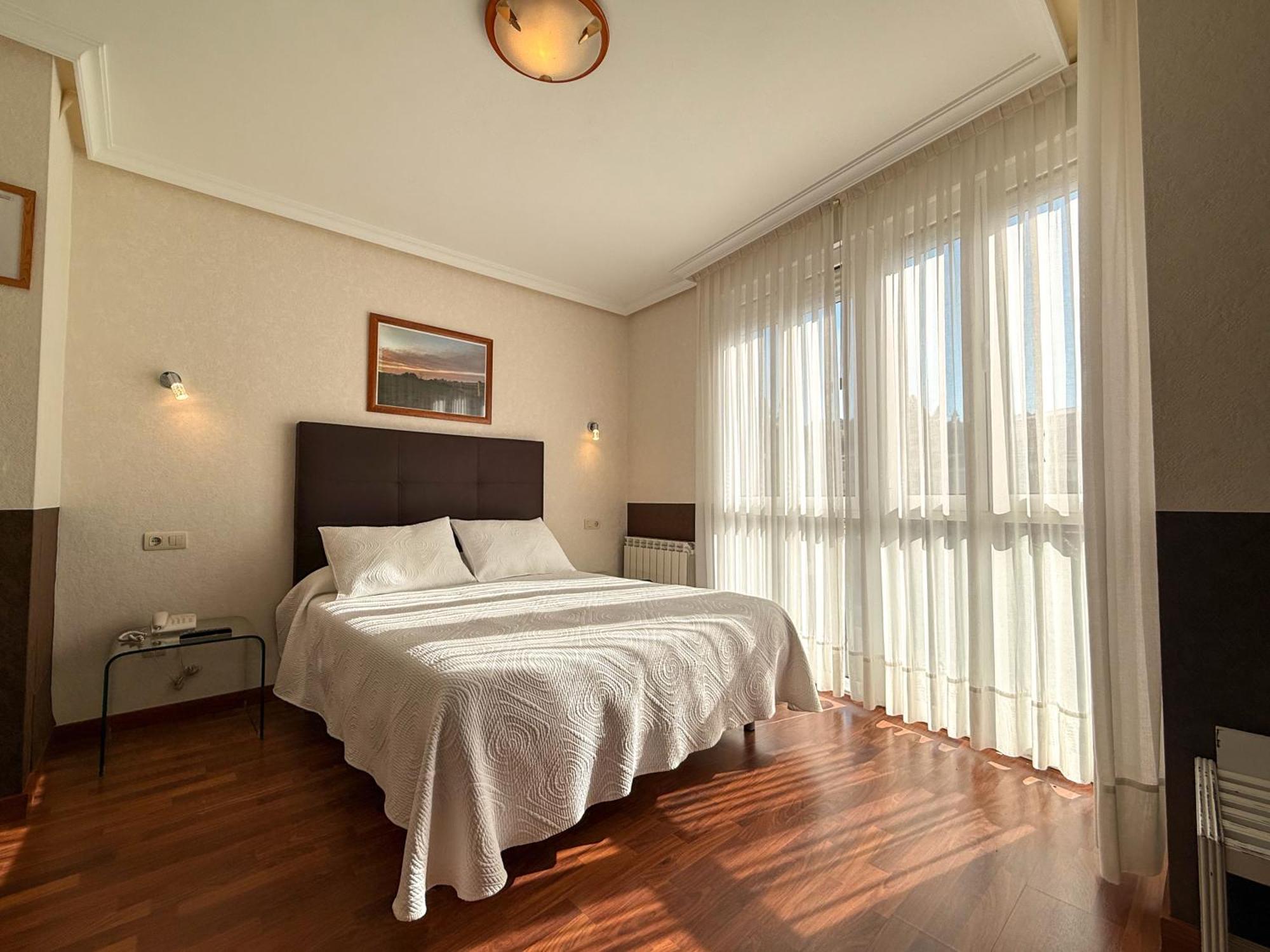Hotel Verdemar ริวาเดเซญา ภายนอก รูปภาพ