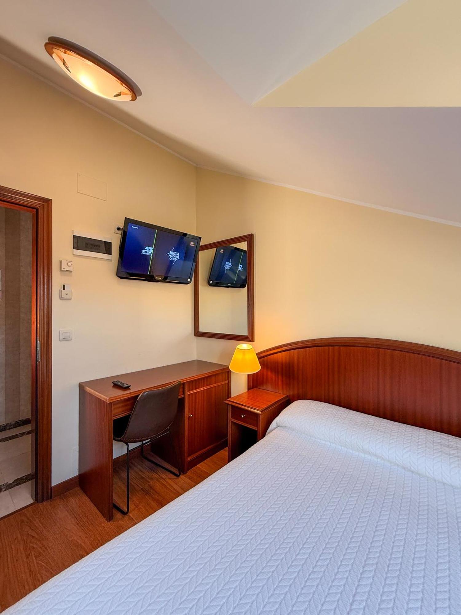 Hotel Verdemar ริวาเดเซญา ภายนอก รูปภาพ